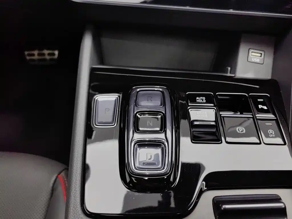 Hyundai Sonata — миниатюра 13