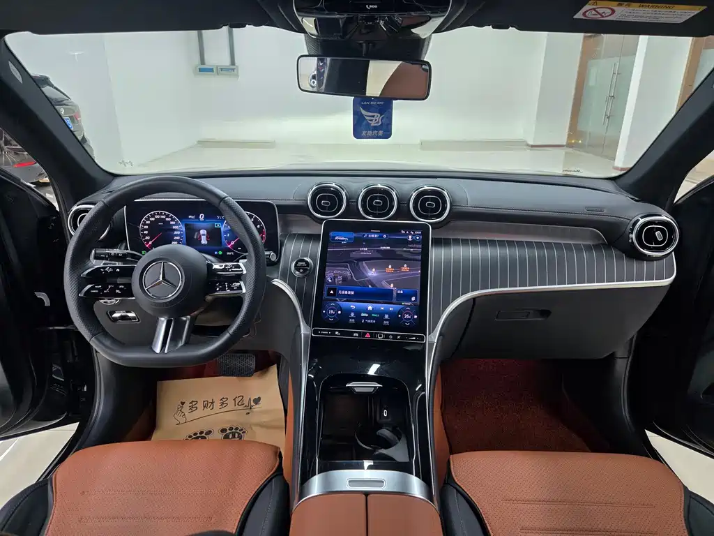 Mercedes-Benz GLC — миниатюра 8