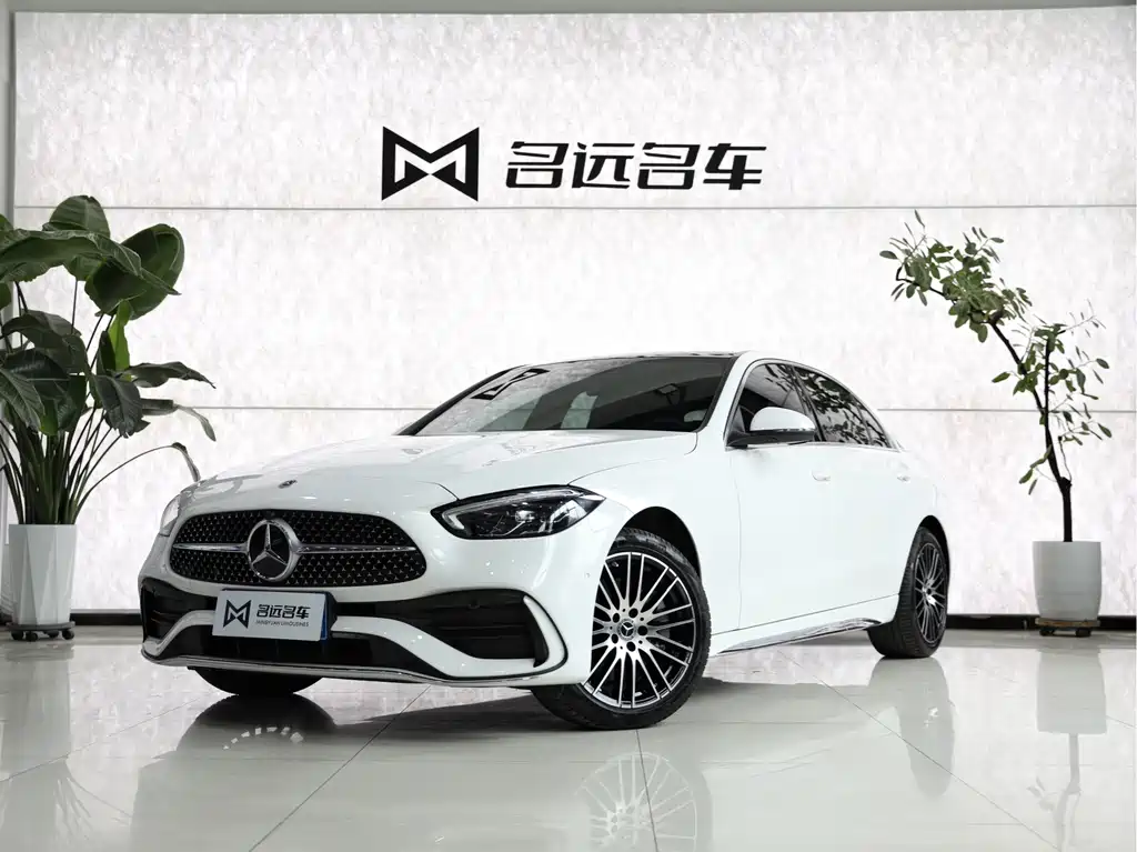 Mercedes-Benz C-Class 2024
