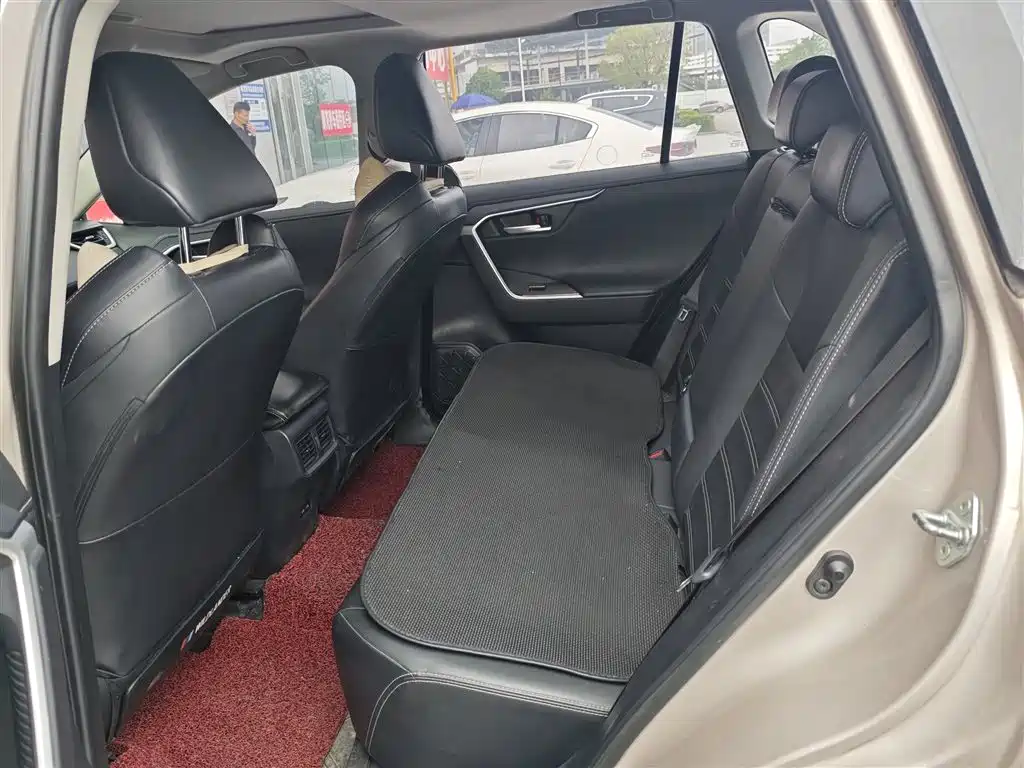 Toyota Wildlander — миниатюра 7