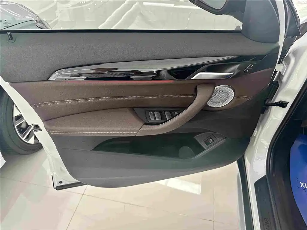 BMW X1 — миниатюра 6