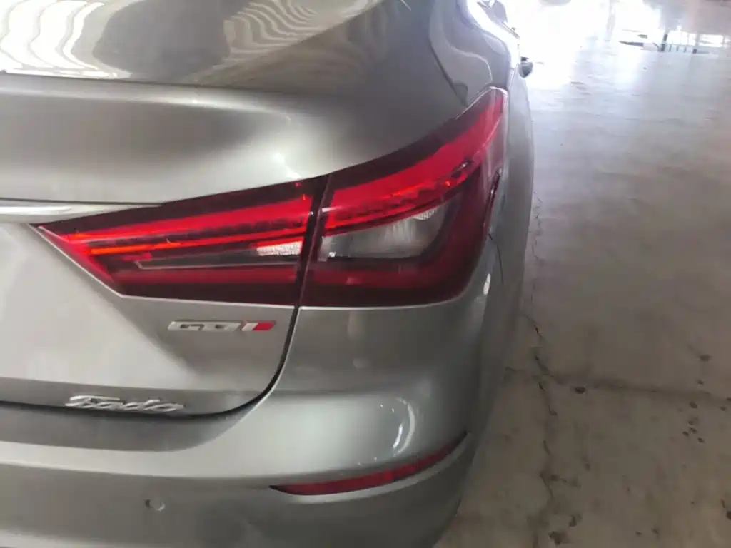 Changan Eado — миниатюра 8
