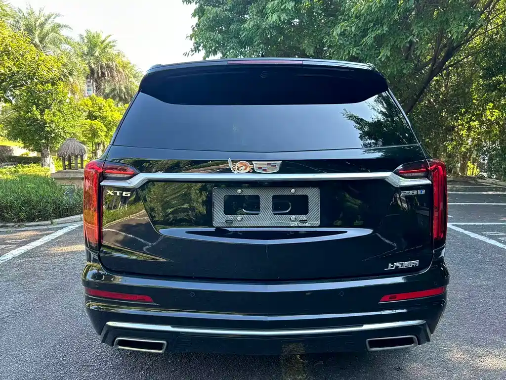 Cadillac XT6 — миниатюра 8