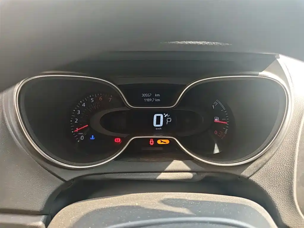 Renault Captur — миниатюра 12