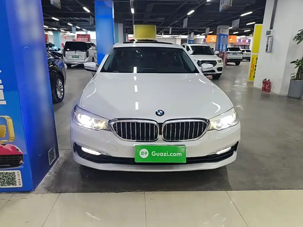 BMW 5 Series — миниатюра 3