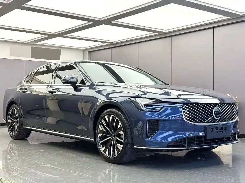 Volvo S90 — миниатюра 3