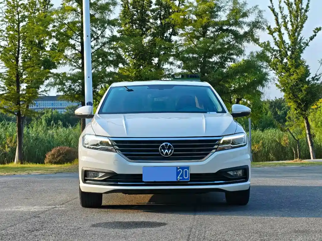 Volkswagen Lavida — миниатюра 2