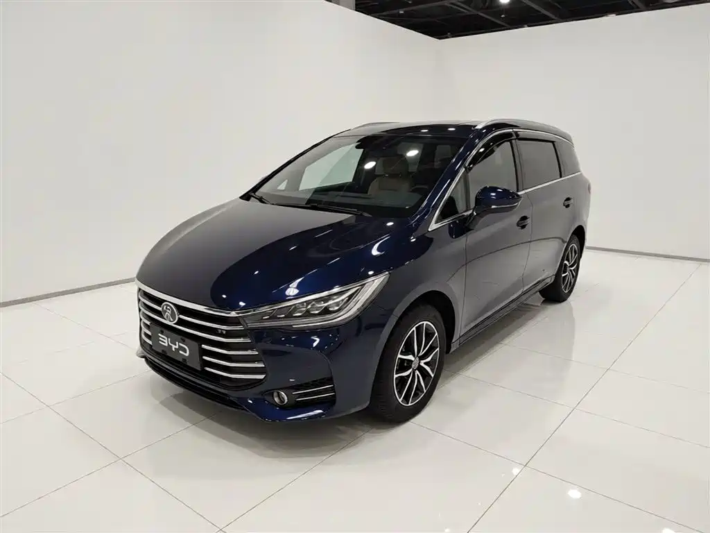 Byd MAX 2018