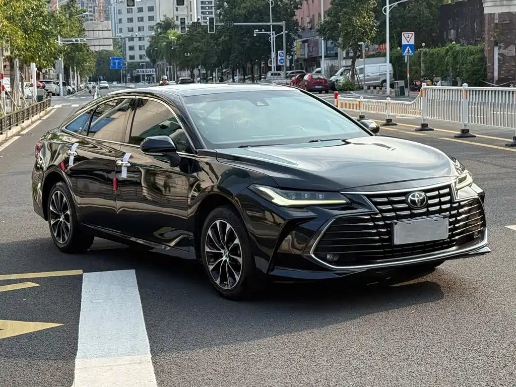 Toyota Avalon — миниатюра 5