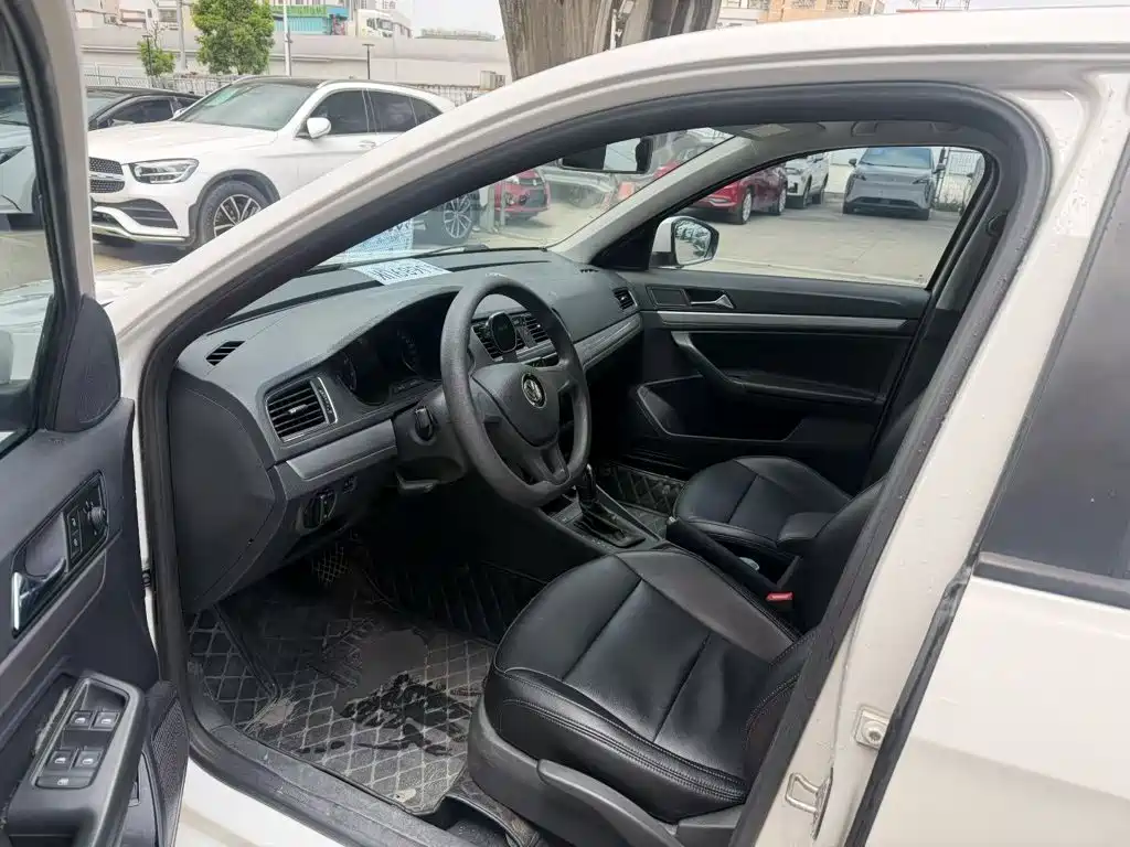 Volkswagen Lavida — миниатюра 15