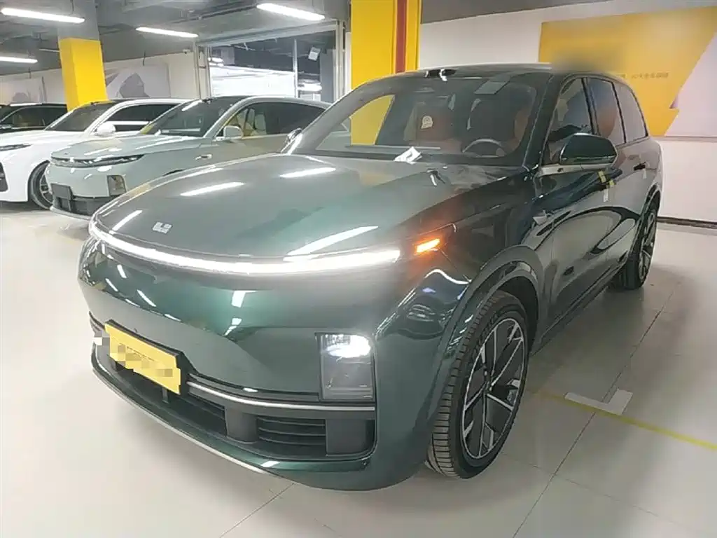 Li Auto Li L9 2025