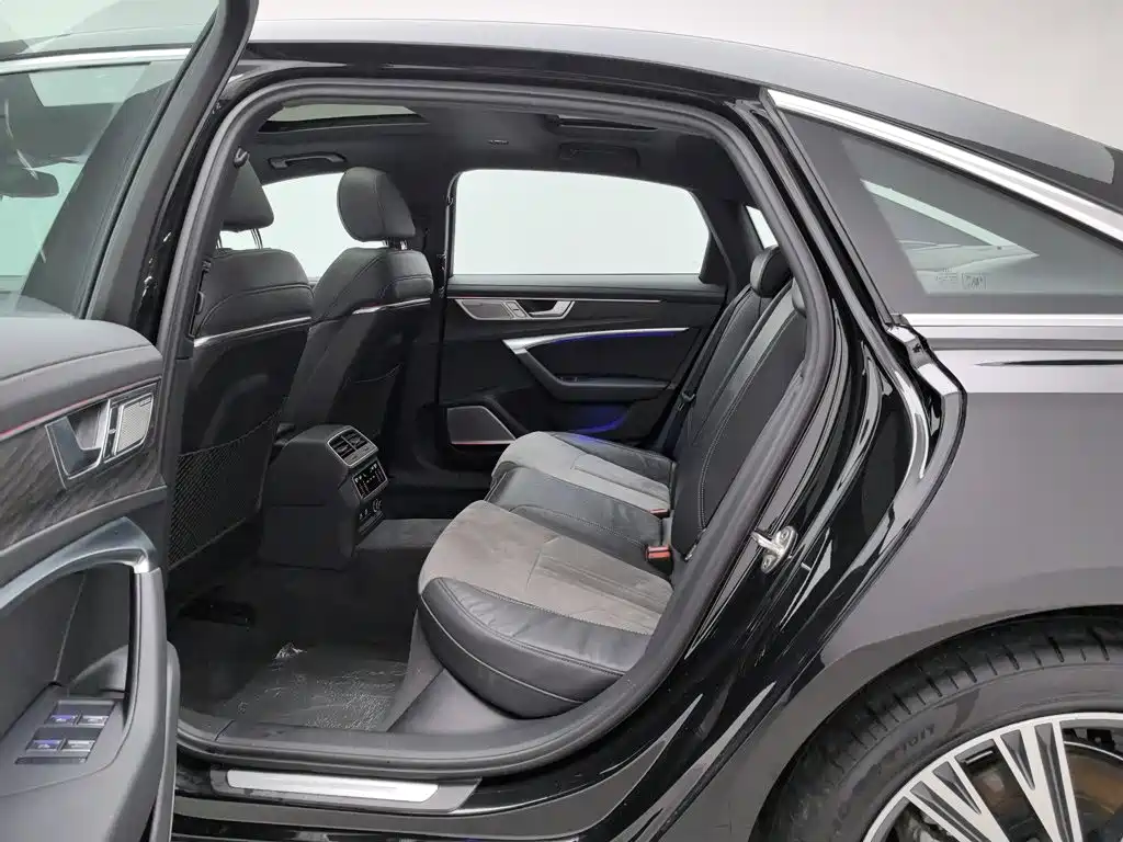 Audi A6L — миниатюра 15