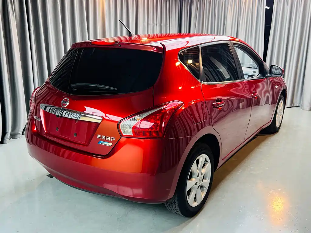 Nissan Tiida — миниатюра 4