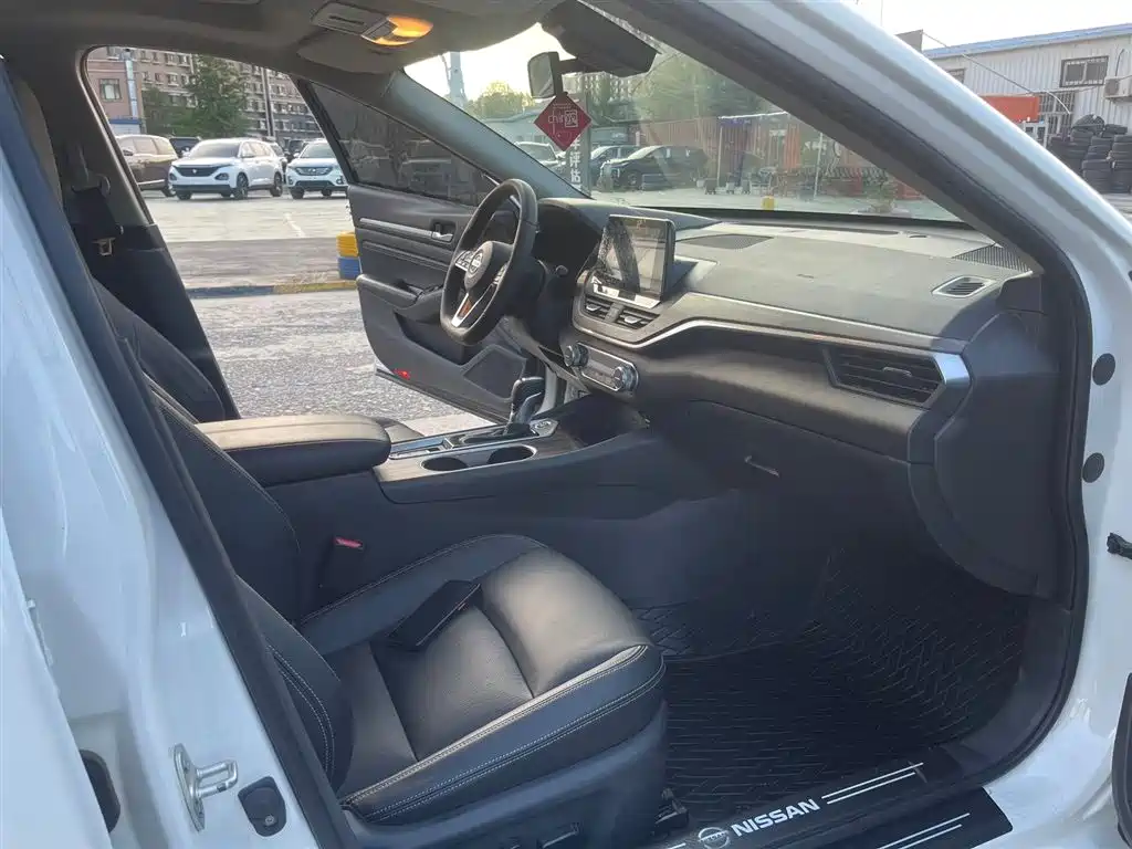 Nissan Altima 2021 2.0L XL Upper AD1