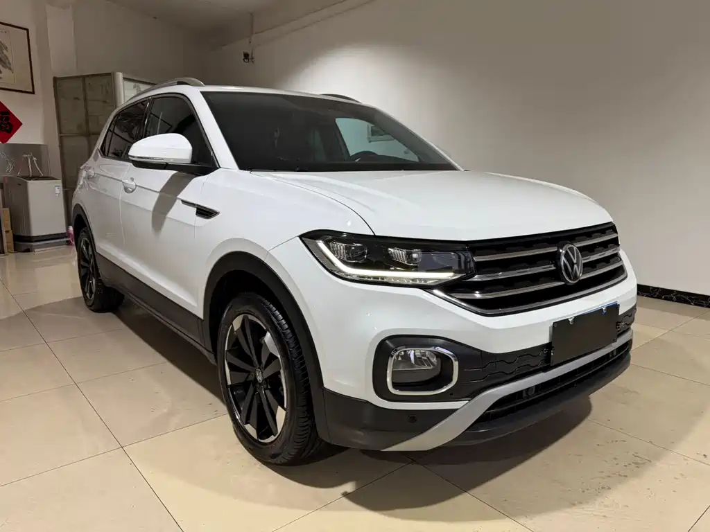 VOLKSWAGEN EXPLORING THE SHADOW