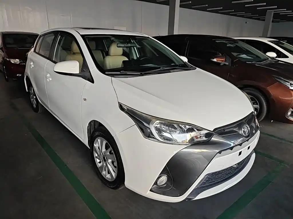Toyota Yaris L — миниатюра 4