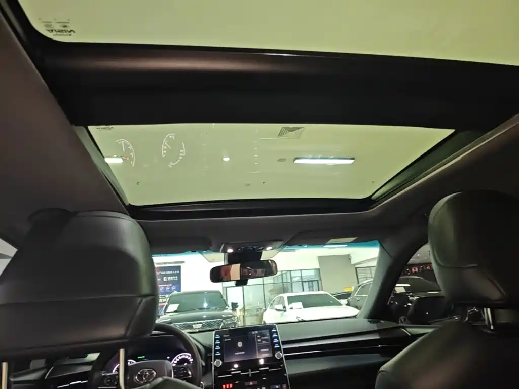 Toyota Avalon — миниатюра 18