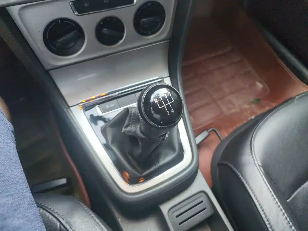Volkswagen Lavida — миниатюра 11