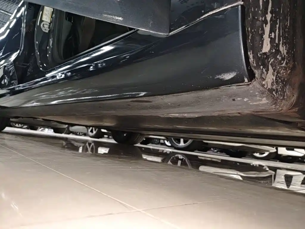Tesla Model 3 — миниатюра 21