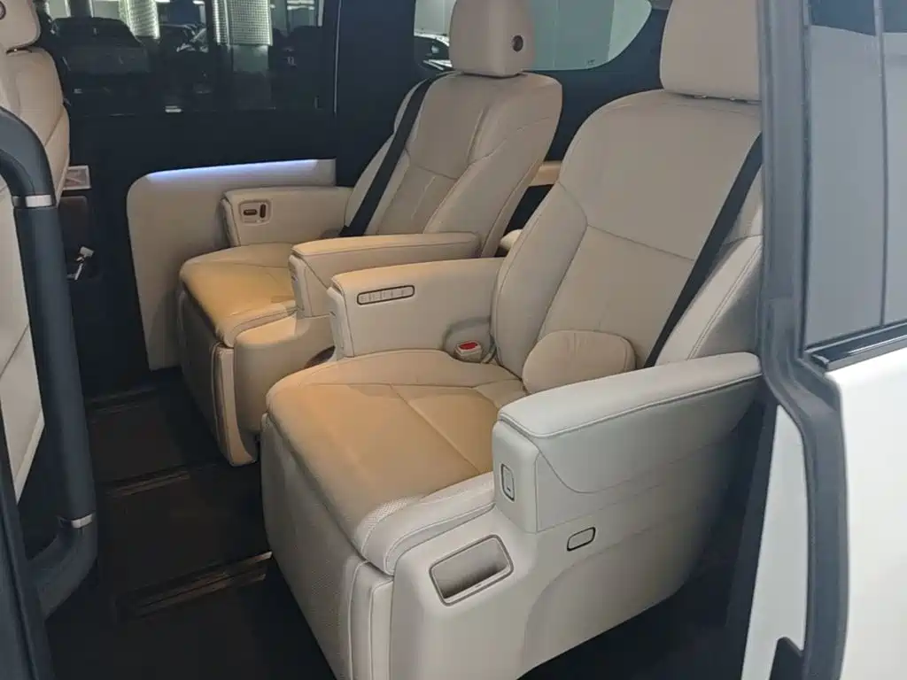Li Auto Li MEGA — миниатюра 17