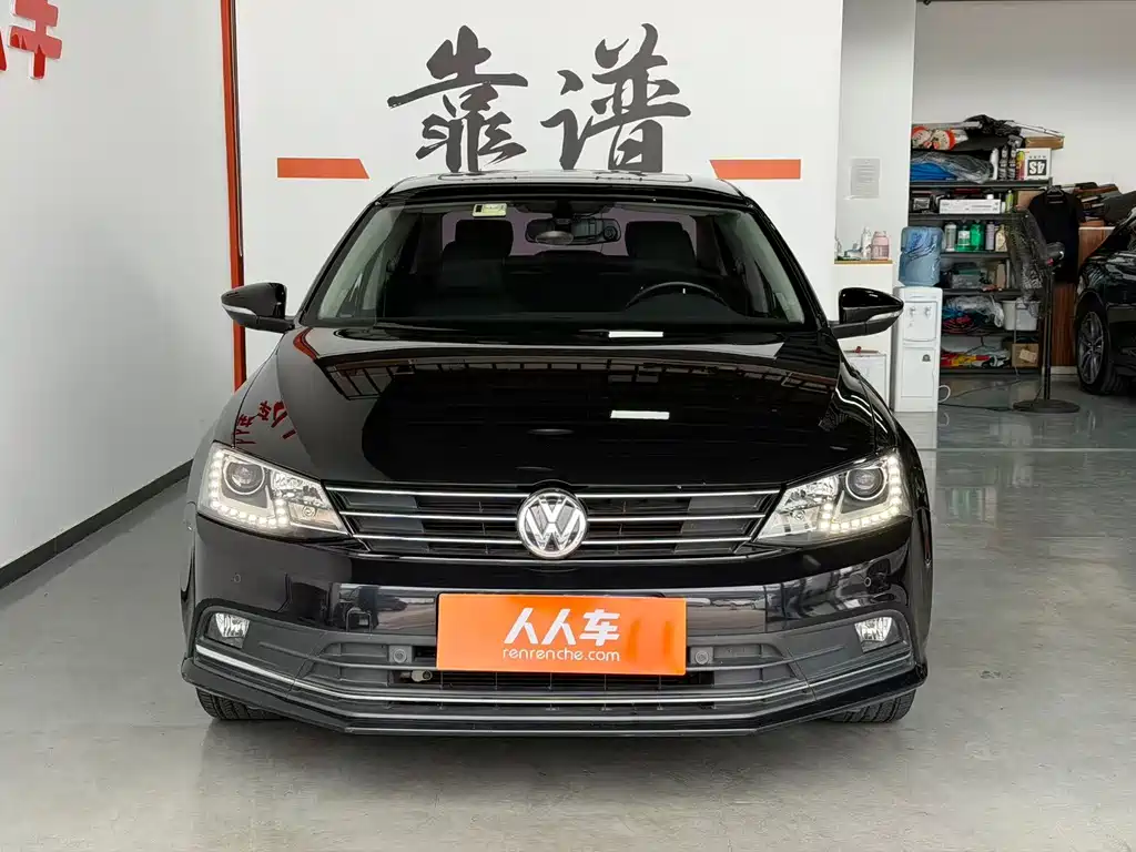 Volkswagen Sagitar 2017 230TSI AT Luxury