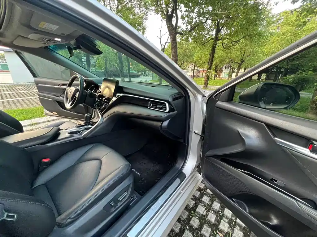 Toyota Camry — миниатюра 15
