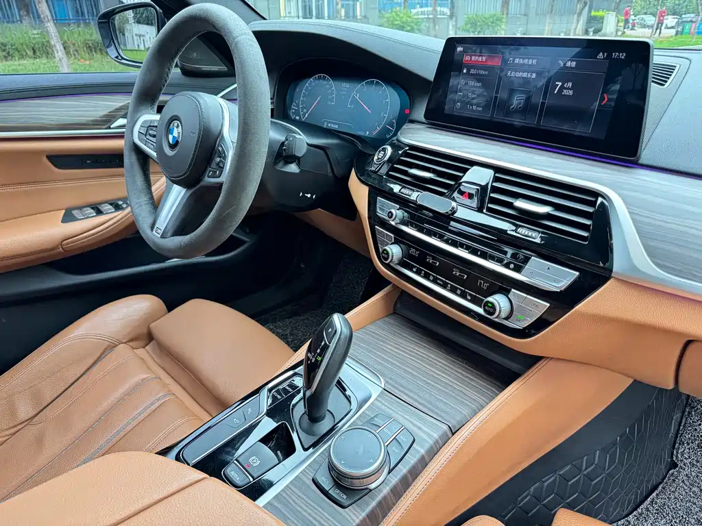 BMW 5 Series (Import) — миниатюра 9