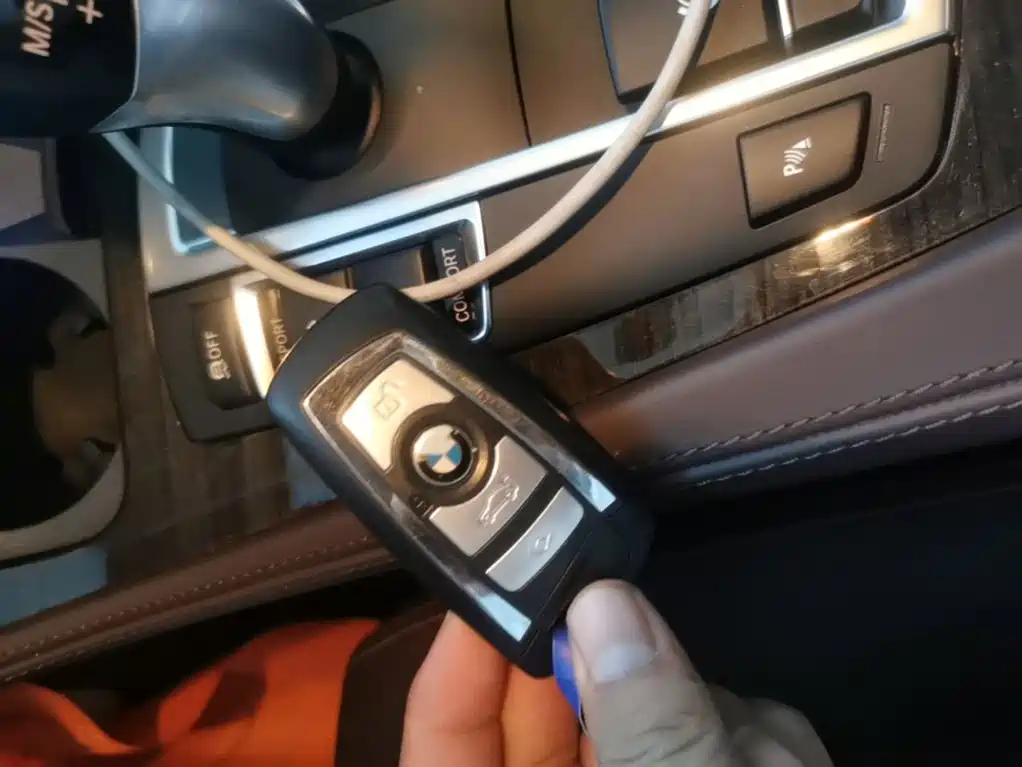 BMW 5 Series — миниатюра 9