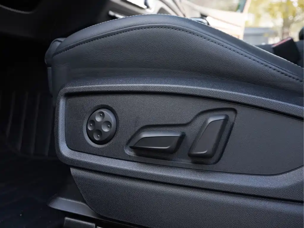 Audi Q5L — миниатюра 16