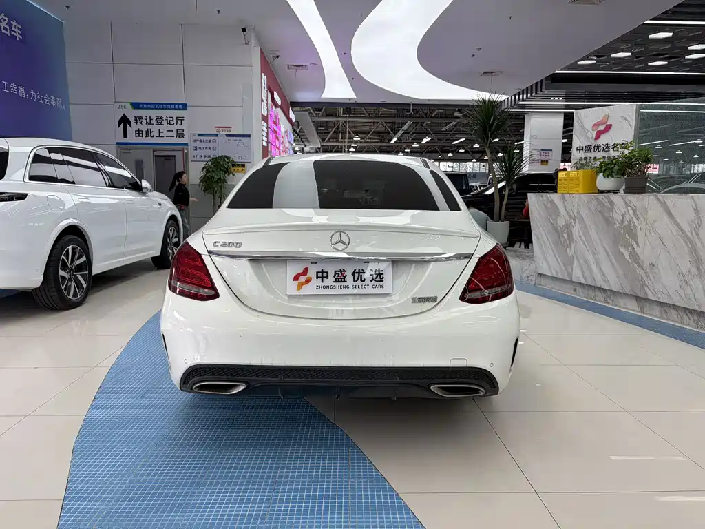 Mercedes-Benz C-Class — миниатюра 3