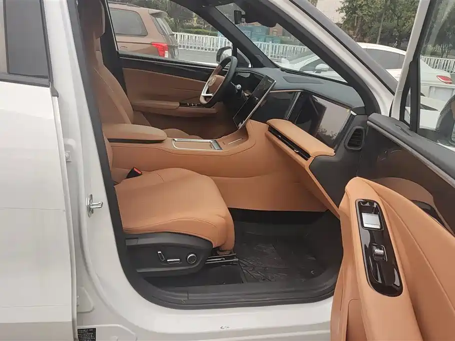 GEELY GALAXY GALAXY L7