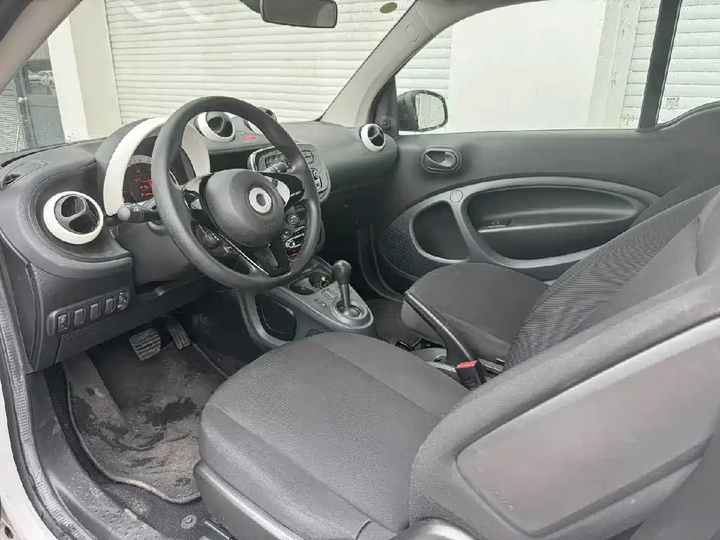 Smart fortwo 2015 1.0L 52