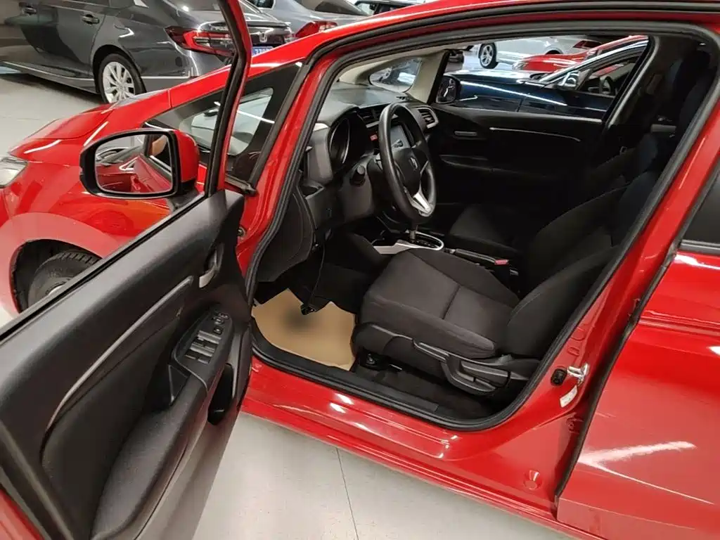 Honda Fit — миниатюра 16