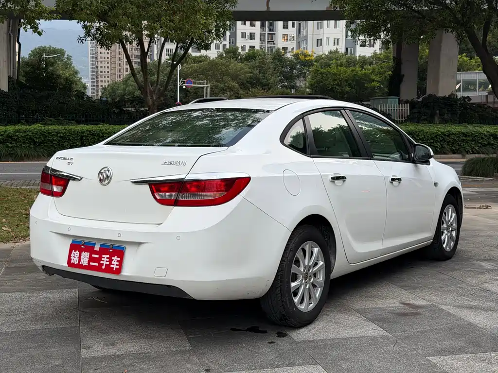 Buick Excelle — миниатюра 10