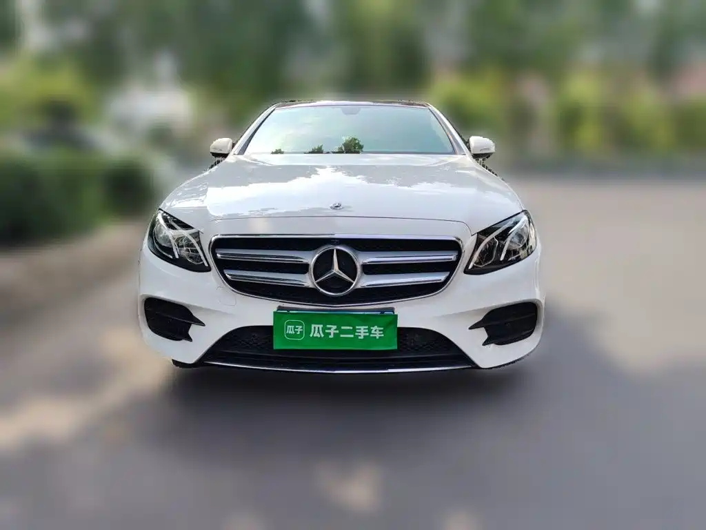 Mercedes-Benz E-Class — миниатюра 2