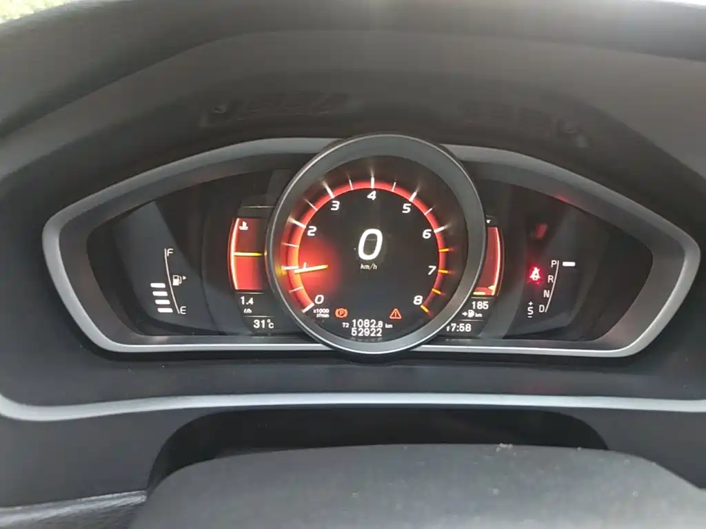 Volvo V40 — миниатюра 12