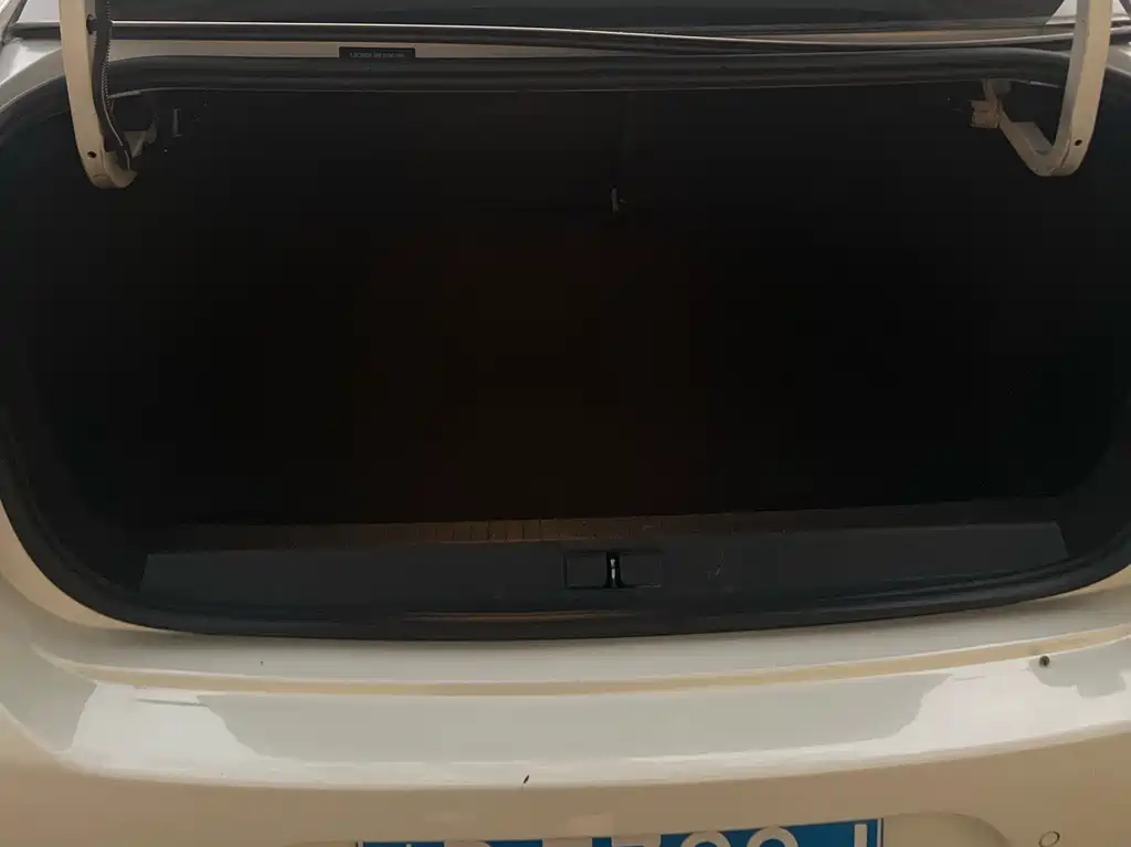 Peugeot 308 — миниатюра 15