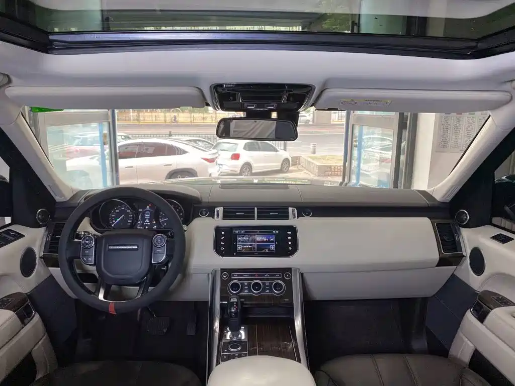 Land Rover Range Rover Sport 2015 3.0 SC V6 HSE