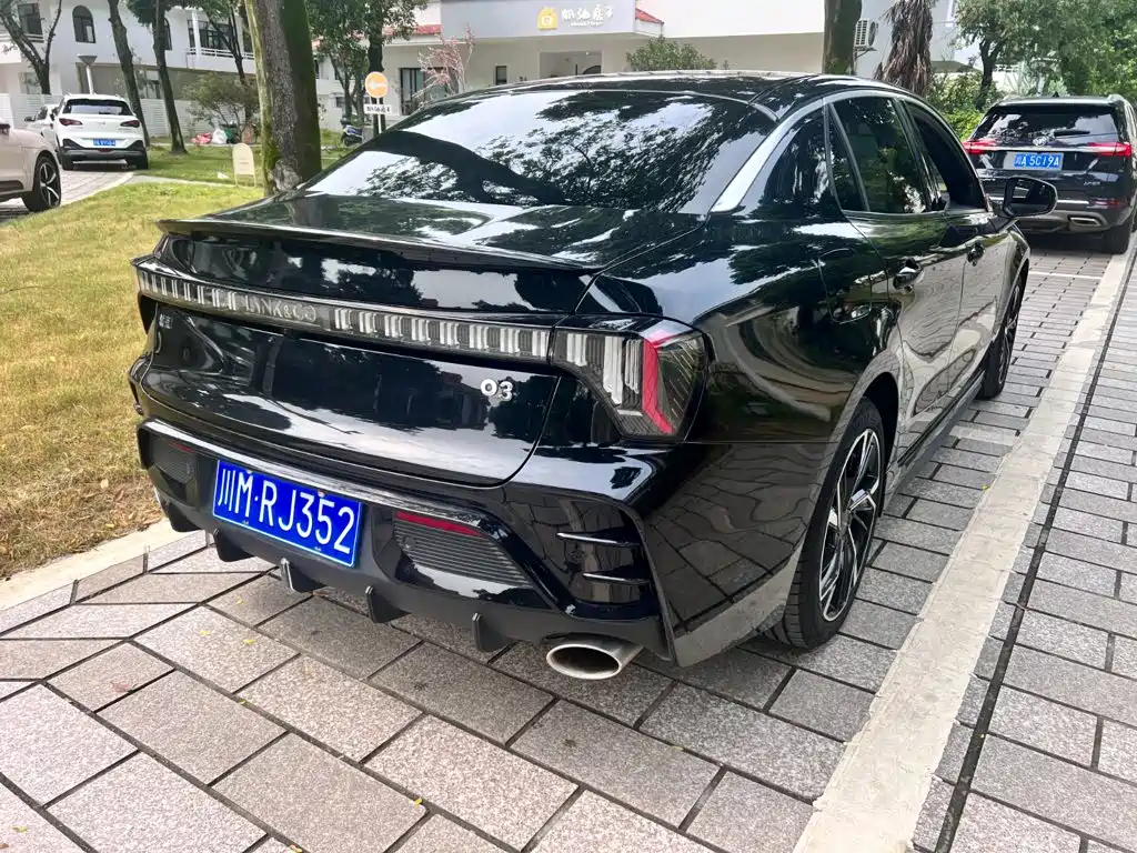 Lynk & Co 03 — миниатюра 4
