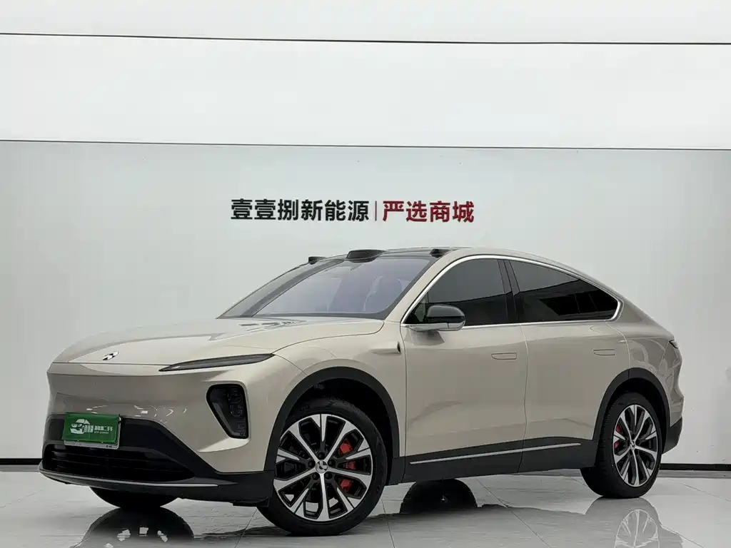 NIO EC7