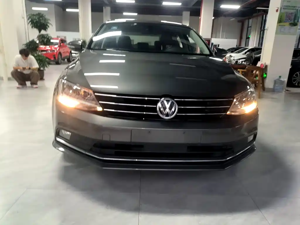 Volkswagen Sagitar — миниатюра 3