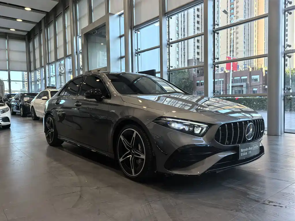 Mercedes-Benz A-ClassAMG 2024 — фото 3