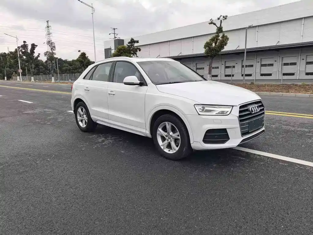 Audi Q3 2017 30 TFSI Fashion