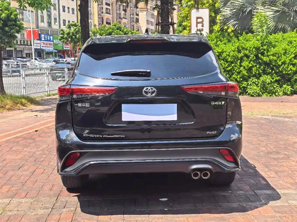 Toyota Crown Kluger — миниатюра 8