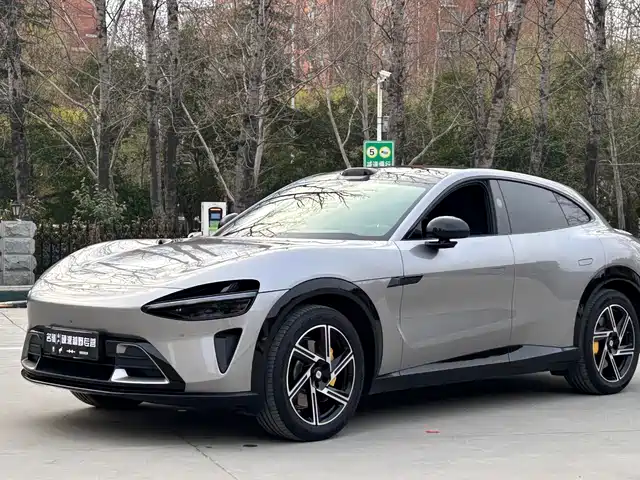 XIAOMI CAR XIAOMI YU7 2025