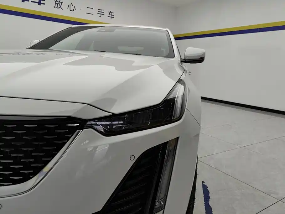 Cadillac CT5 — миниатюра 5