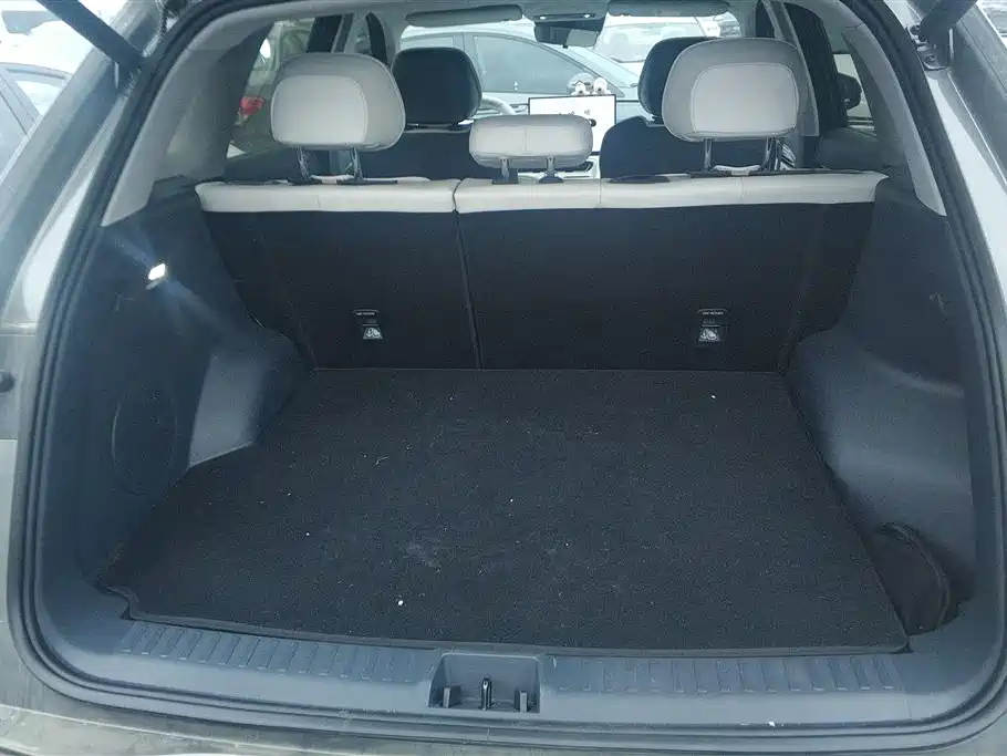 GEELY GALAXY GALAXY E5