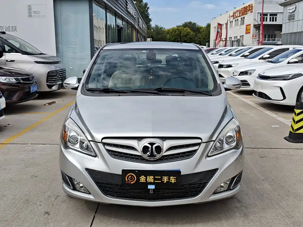 BAIC E-Series — миниатюра 6