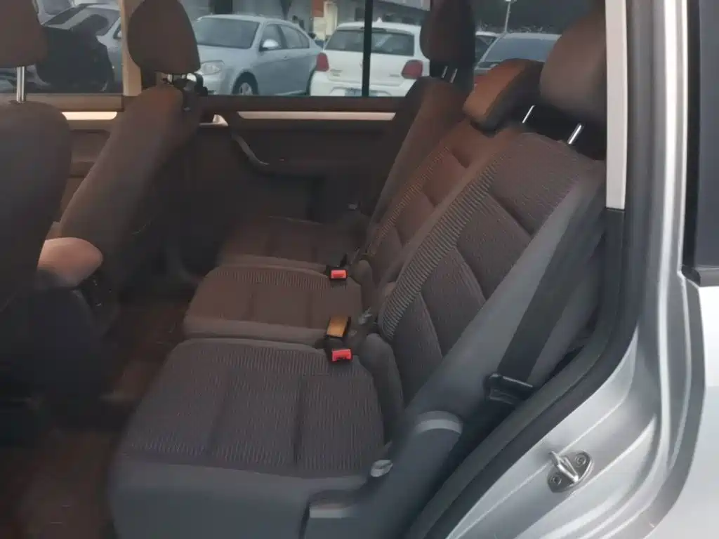 Volkswagen Touran — миниатюра 17