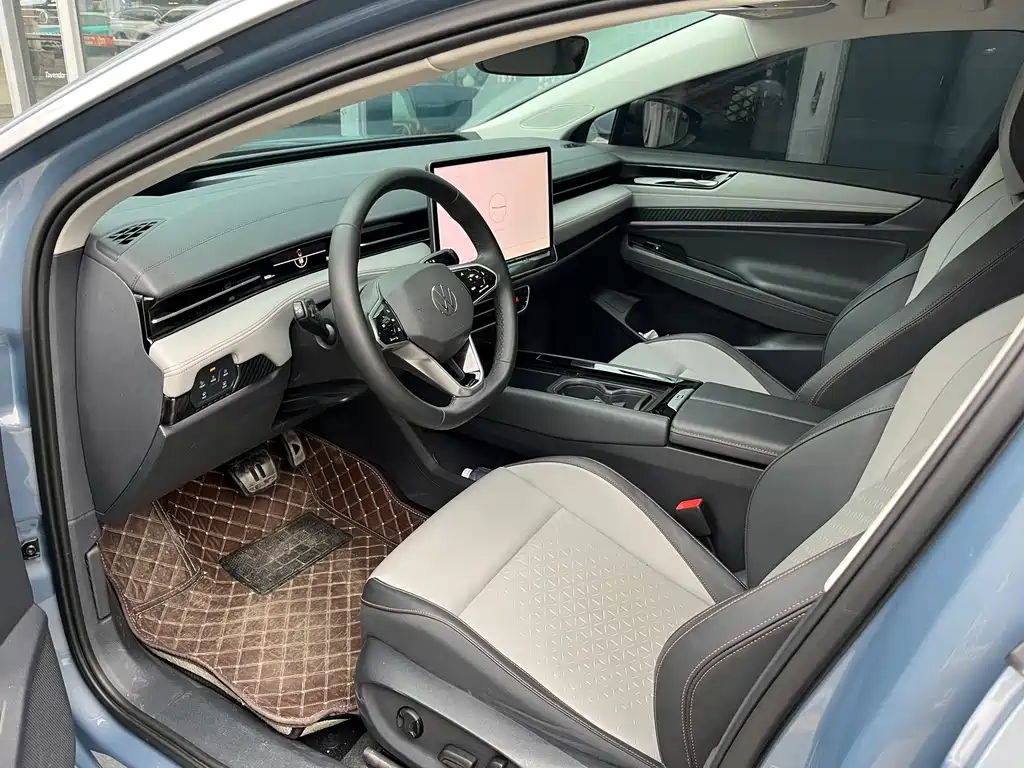 VOLKSWAGEN ID.7 VIZZION